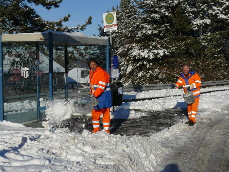 2400 Winterdienst manueller Einsatz