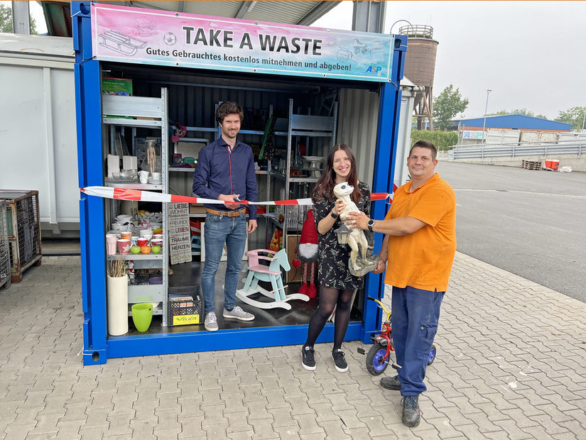 Eröffnung Take-a-waste-Container