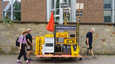 Bewegte Installation von Günther und Wagner im Stadtraum