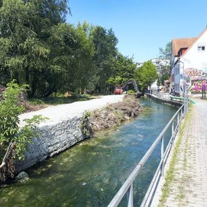 Eine baustraße wurde bereits errichtet.