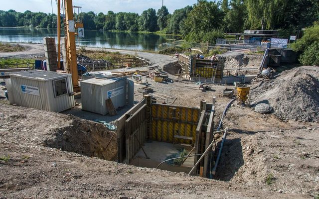 Brückenbau im Bereich der Wiedereinmündung der NEUEN PADER in den Altverlauf