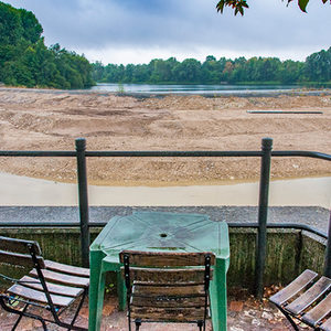 Demnächst mit Blick auf See UND Fluss: idyllischer Platz am Padercafe