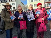 Verteilung von Schutzdeckeln gegen K.O.Tropfen