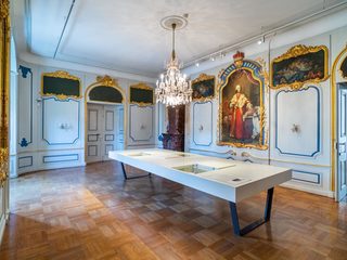 Das fürstliche Speisezimmer mit dem Porträt des Kurfürsten Clemens August (1700-1761)