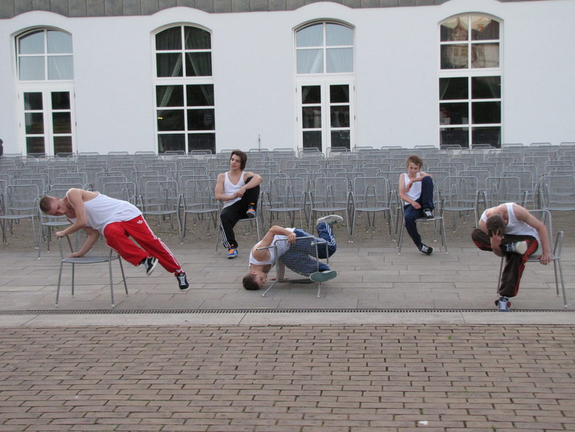 Audienz am Brunnentheater, Choreographie: Bettina Broer