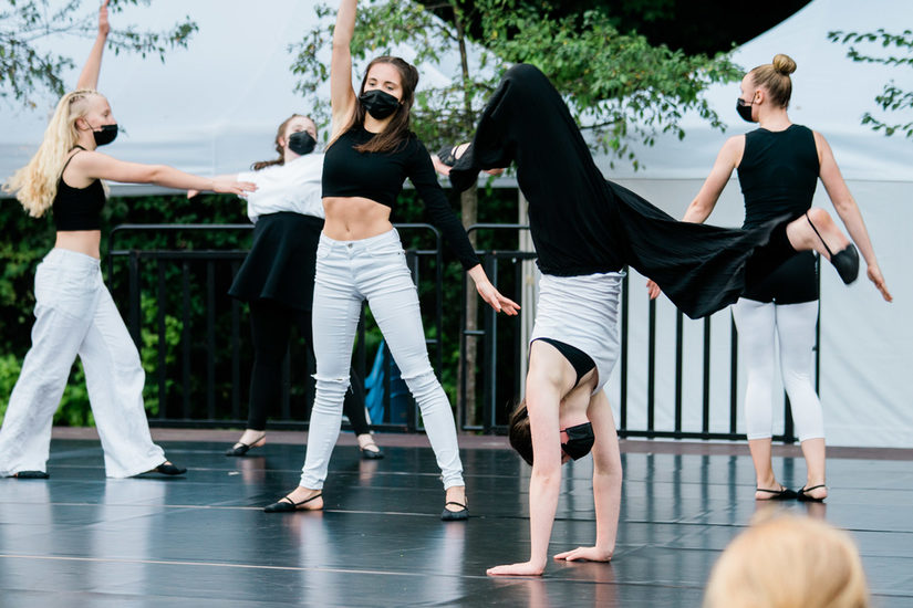 aus der Choreographie "DisTanz - Die Dosis macht das Gift"