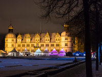 Weihnachtszauber im Schloßpark