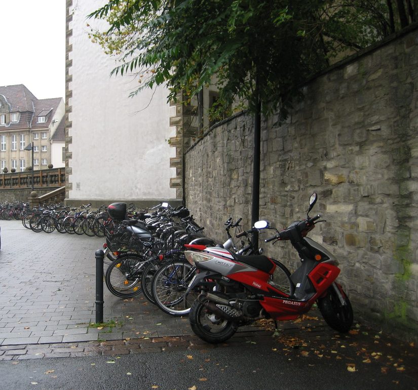 Fahrradabstellanlagen am Jühenplatz